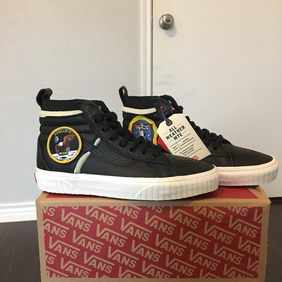 vans space voyager black